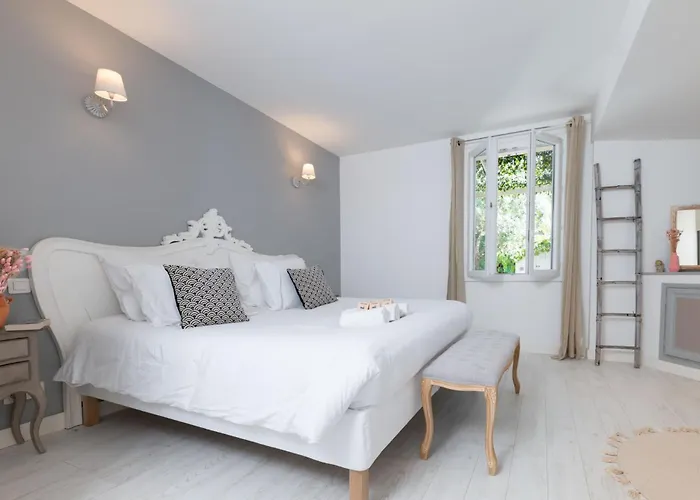 Azurenting - 5 - Juan-les-pins * Antibes